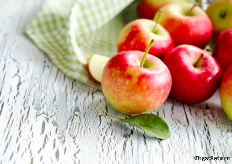 Можно ли безопасно съедать так много яблок?
