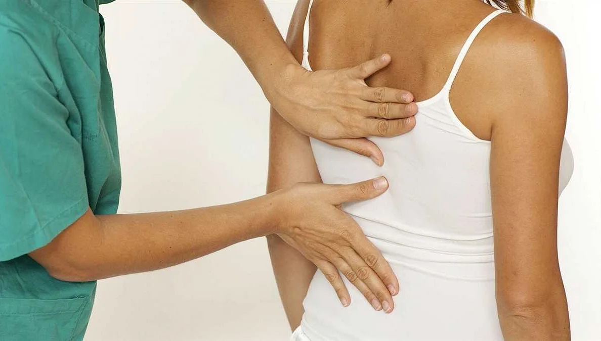 Связь между болью в спине и кашлем: причины, диагностика, лечение