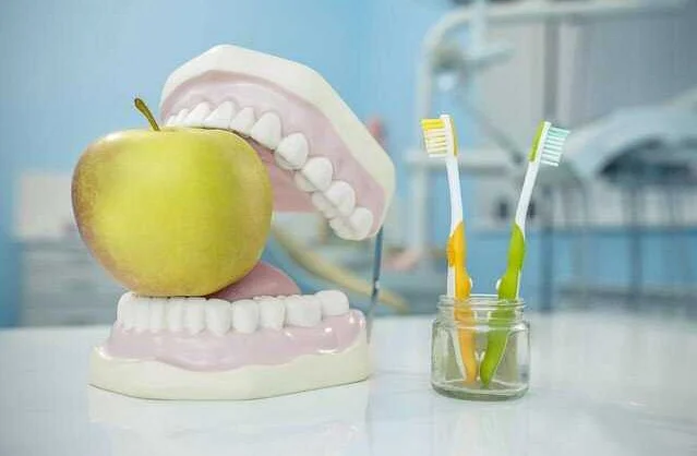 Что влияет на эффективность очищения зубов после каждого приема пищи