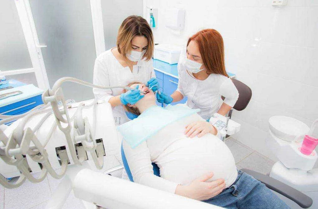 Гигиена зубов во время беременности: 7 полезных советов