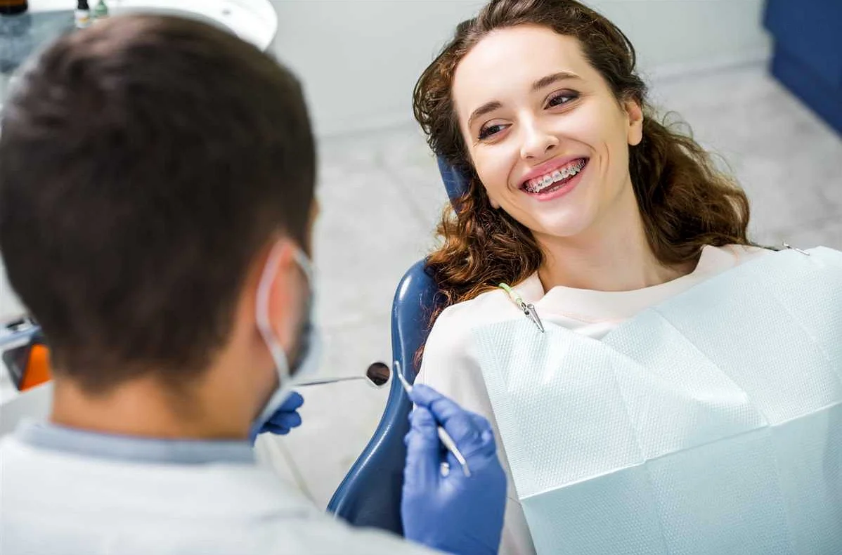 Важность правильного ухода за ортодонтическими аппаратами