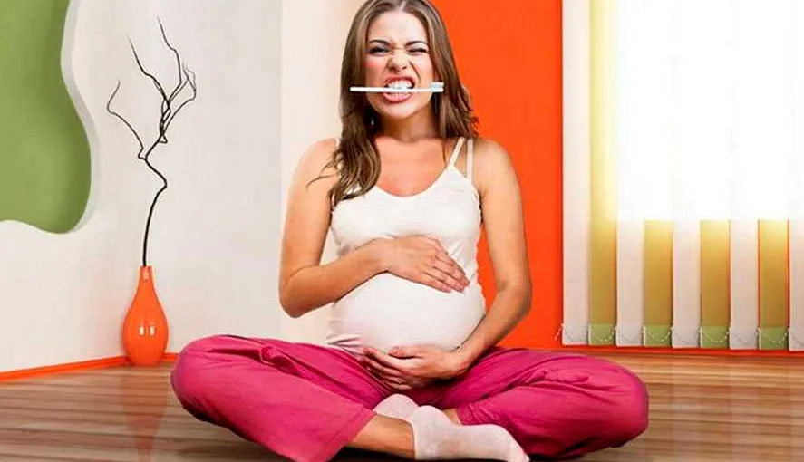 Как беременность влияет на здоровье зубов