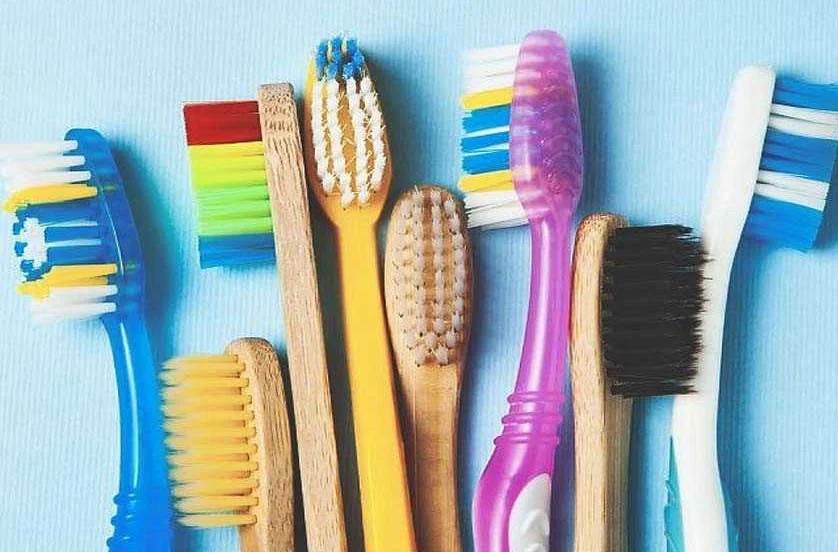 Показания к использованию зубной щетки с мягкими щетинками