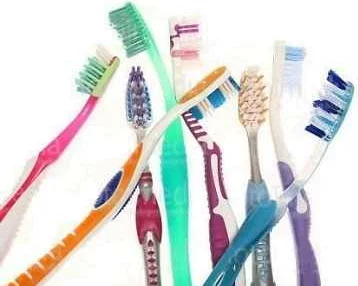 Размер и форма зубной щетки: важные критерии выбора