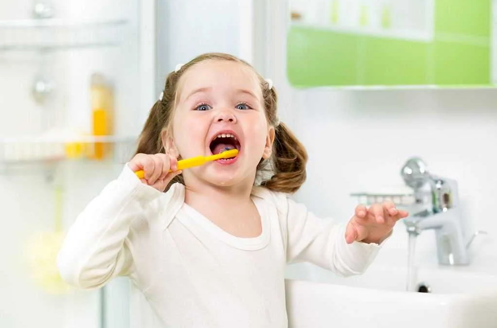 Посещение детского стоматолога: регулярность и важность