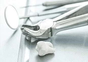 Профессиональная квалификация врача-стоматолога для удаления зубов