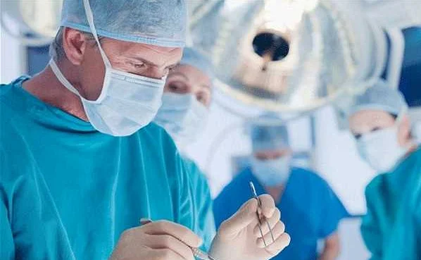 Миф 4: Оральная хирургия – это дорого и доступна только богатым