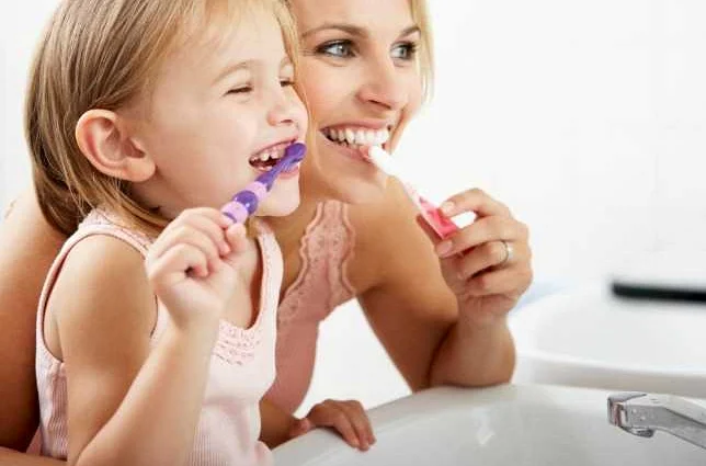 Правильная чистка зубов у детей для здоровья полости рта
