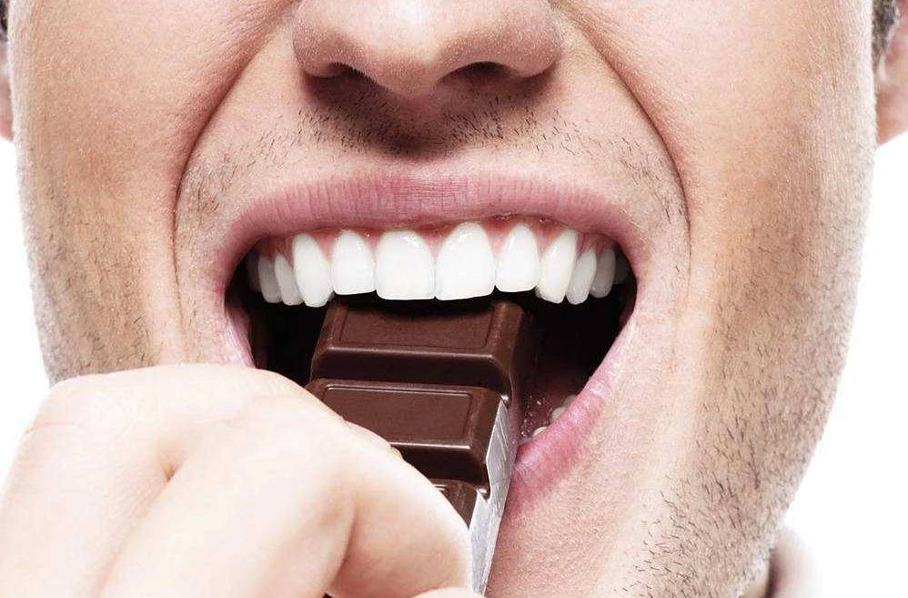 Важность регулярного посещения стоматолога для контроля здоровья зубов при ожирении