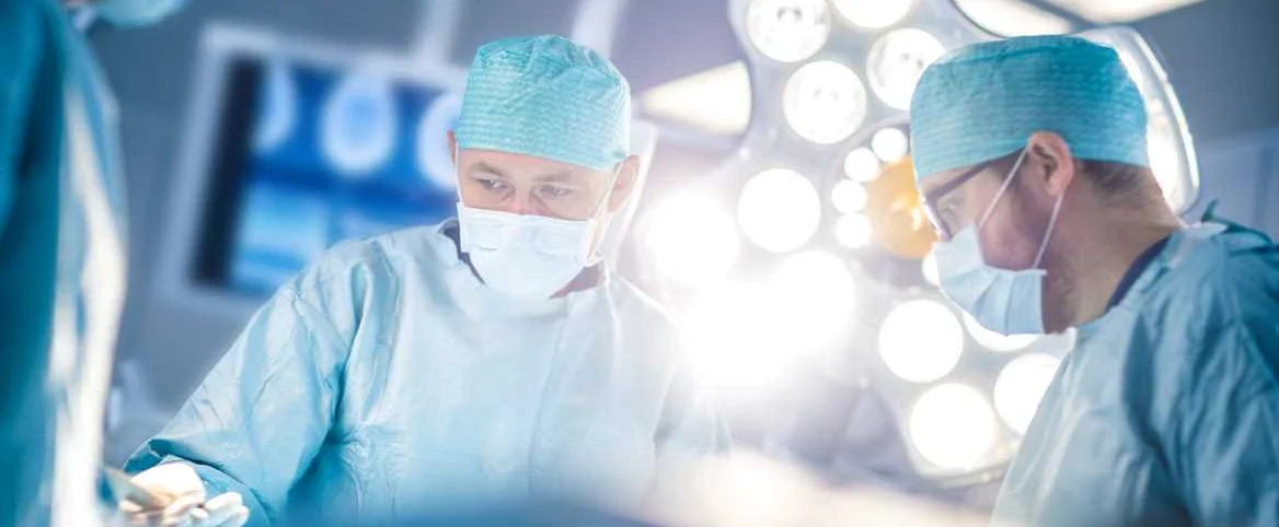 Когда следует обратиться к врачу после оральной хирургии?