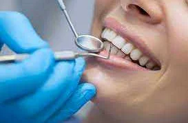 Проверка состояния зубов и десен